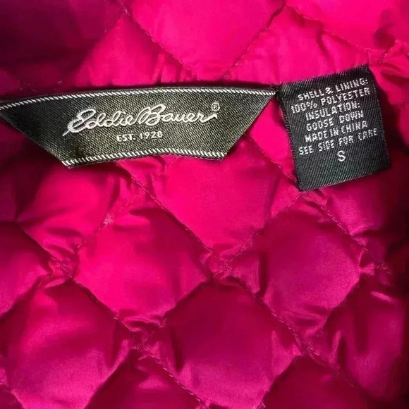 Eddie Bauer Kids Size S Red/black down filled embroirdered snowflate zippers ves - Picture 9 of 14